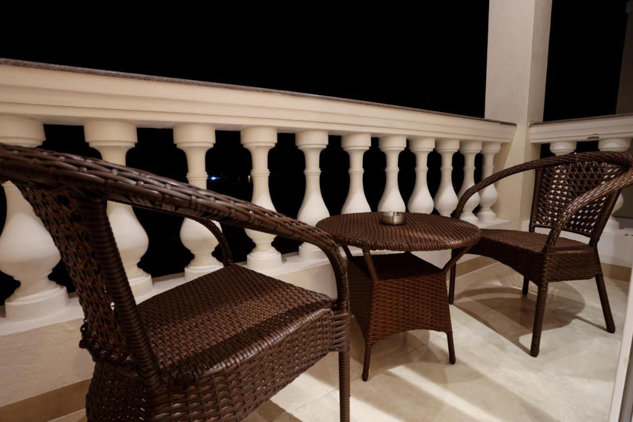 Calux Grand Baga - Formerly Amara Grand Εξωτερικό φωτογραφία