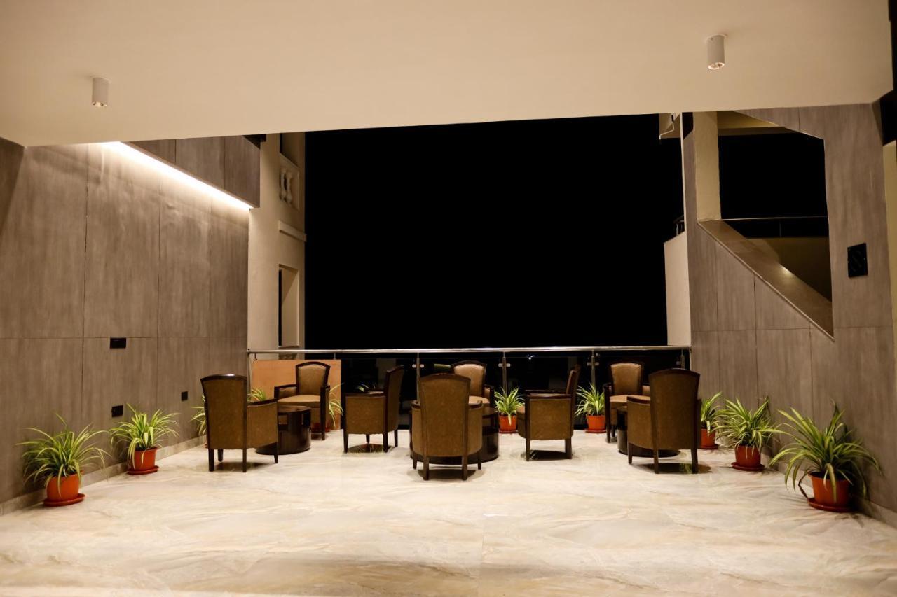 Calux Grand Baga - Formerly Amara Grand Εξωτερικό φωτογραφία